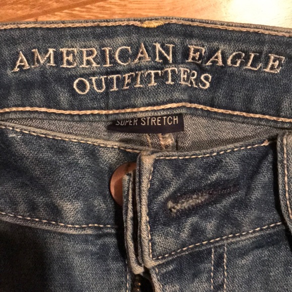 American Eagle Super Stretch Ripped Jean - Picture 2 of 3
